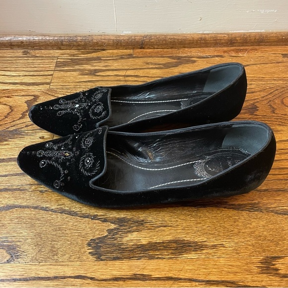 Elegant Renee Caovilla Black Velvet Embroidered Women's Flats - Picture 1 of 5